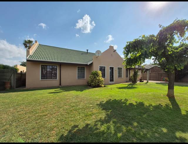3 BEDROOM HOUSE FOR SALE IN WALDRIFT